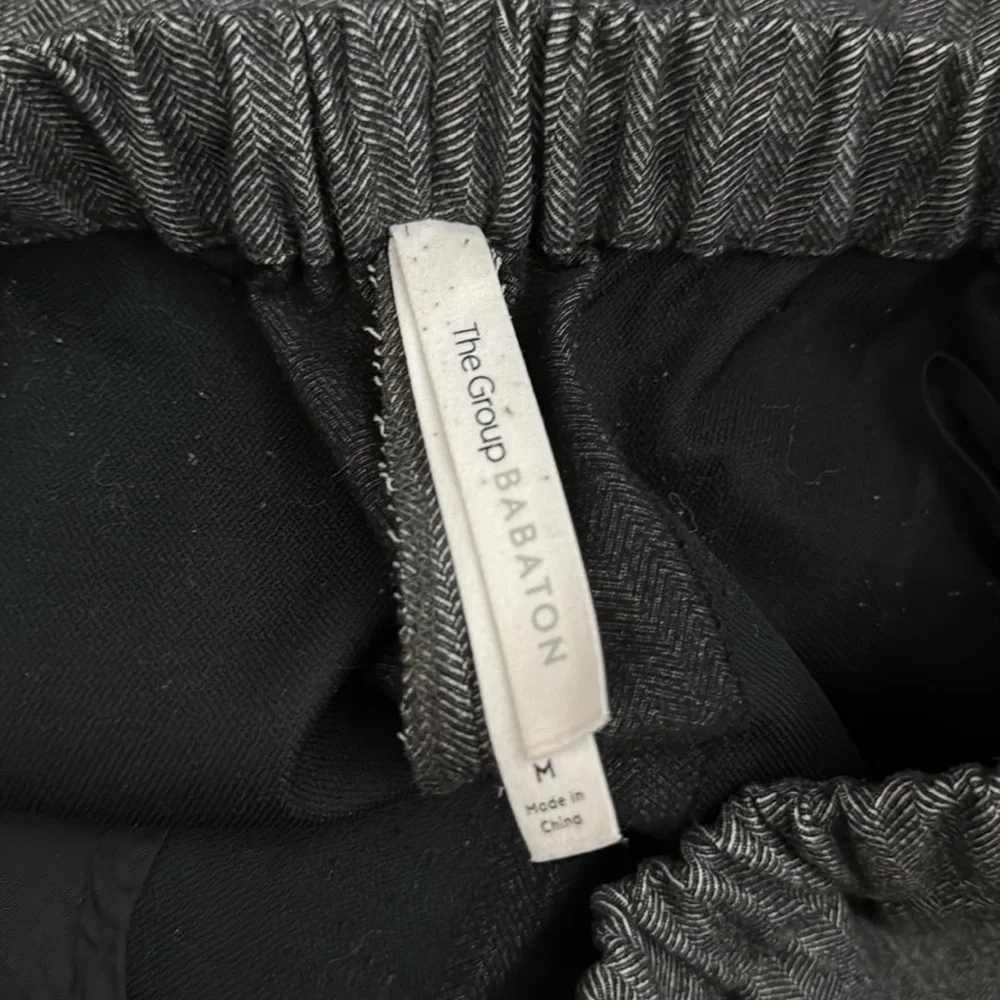 Aritzia The Group Babaton Drawstring Dress Pant (M) - Picture 5 of 6